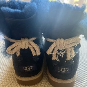 Navy Bailey Bow Rope Uggs- Womens 9